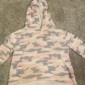 Justice pink camo long sleeve arm slits cropped